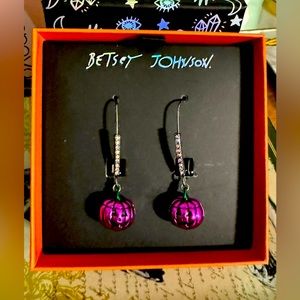 NWT Betsey Johnson purple pumpkin earrings
